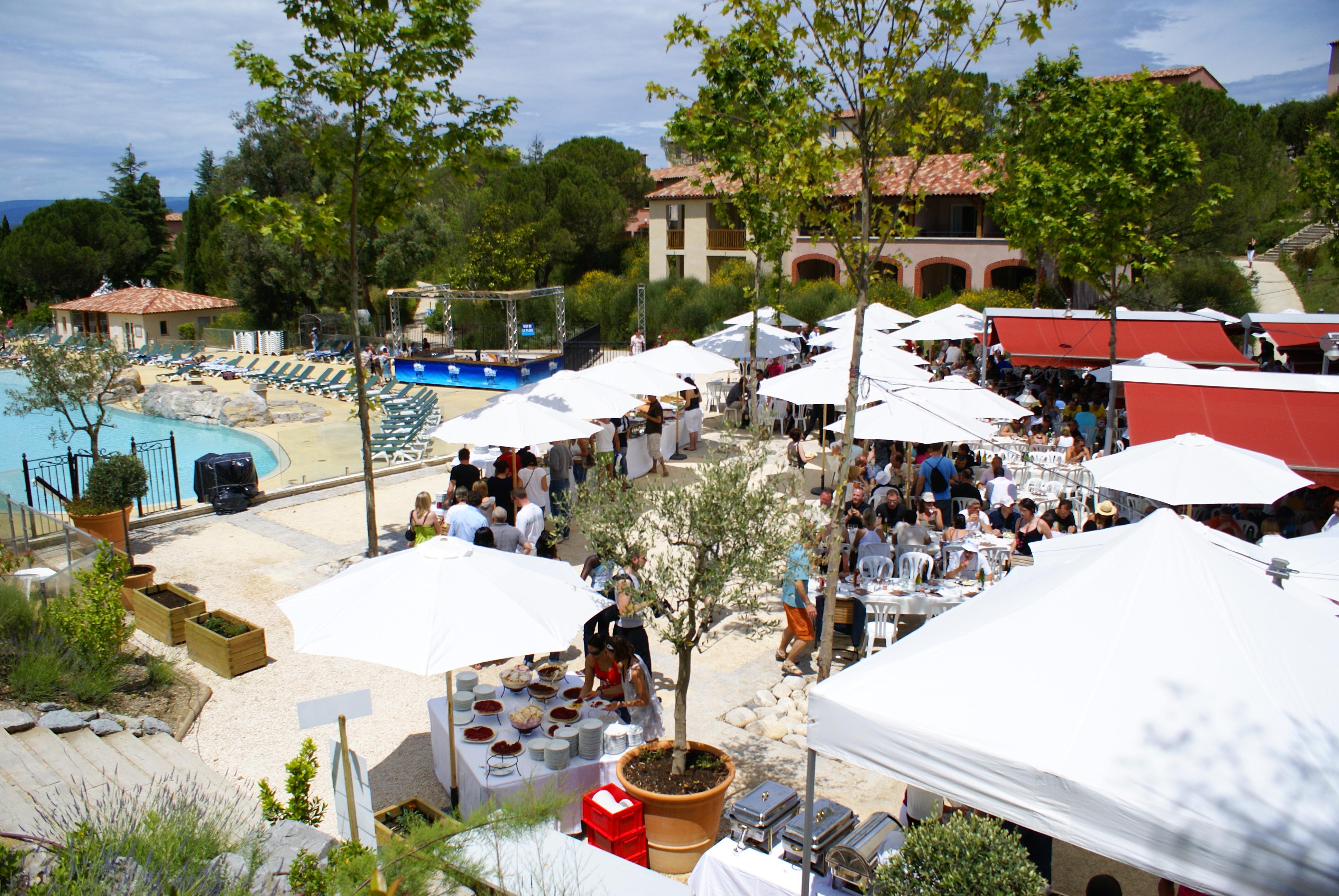 Village Pierre & Vacances Le Rouret Grospierres Bagian luar foto