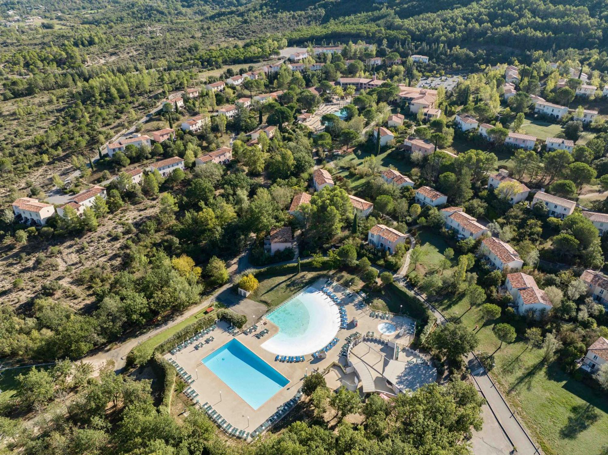 Village Pierre & Vacances Le Rouret Grospierres Bagian luar foto